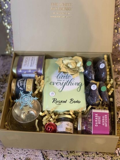 Wedding gift manufacturer in noida